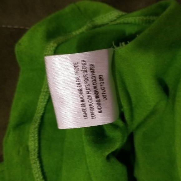 Beautiful body fit green top - Picture 5 of 6